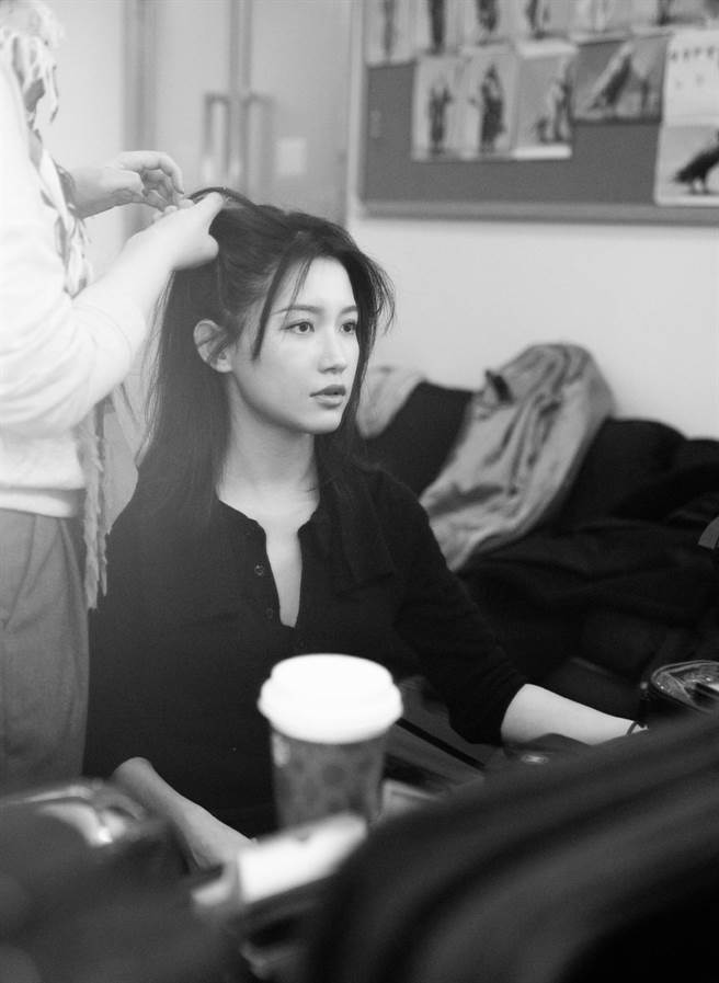 苏青一开始排斥演尔晴，是被大前辈点醒才接演，但坦言杀青后还是很讨厌这个角色。(翻摄自苏青工作室微博)