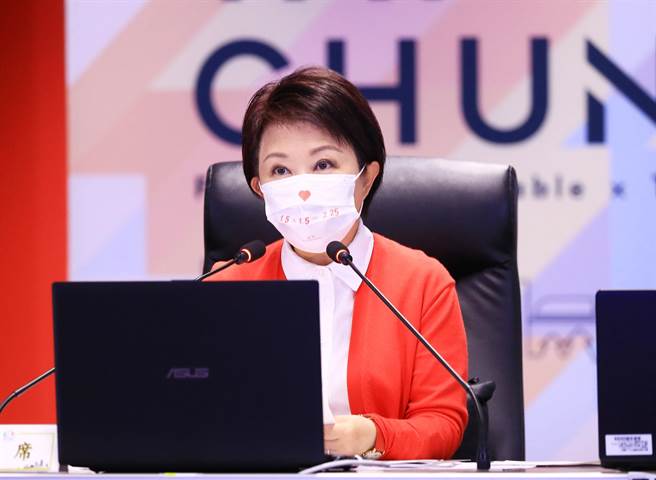 盧秀燕喊話，姐姐謝金燕會打電話，請大家注意，自己可能就是幸運兒。（陳世宗攝）