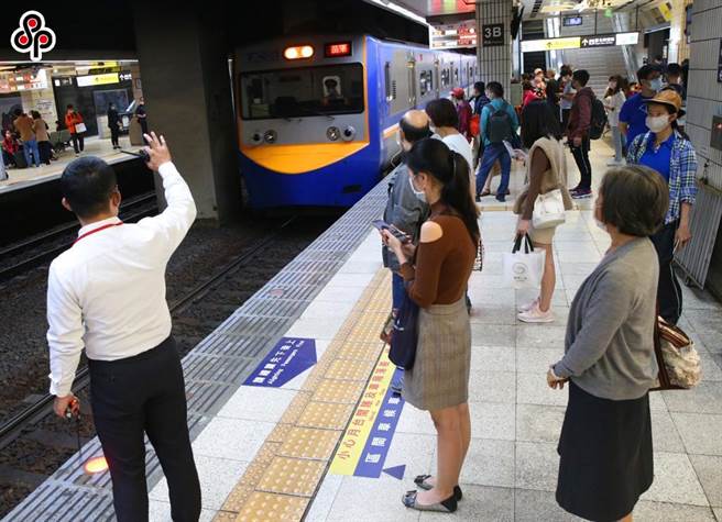 台铁今日上午接获炸弹恐吓信，嘉义站又有男子喊要杀人。（示意图，本报资料照）