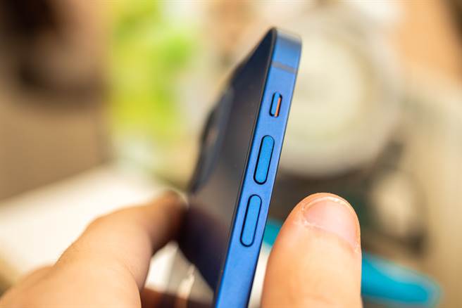 iPhone静音键实不实用？引起网友们热烈讨论。（图／shutterstock）