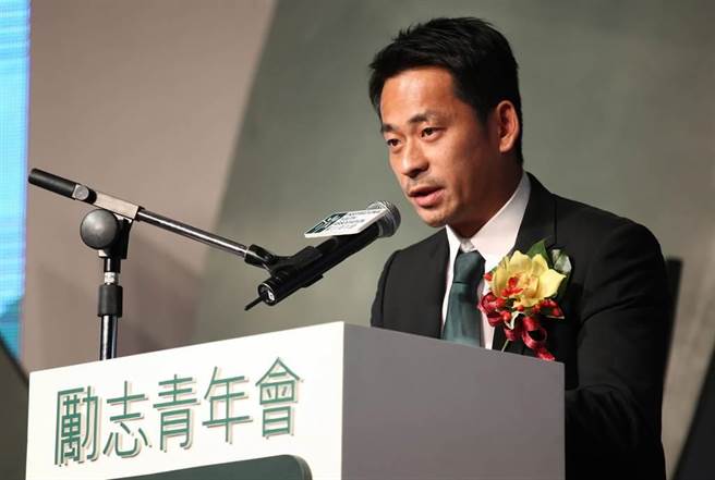 澳門賭場大亨、綽號「洗米華」的周焯華曾在澳門成立勵志青年會，以「凝聚澳門青年人愛國愛澳的力量」為號召。（圖／新華社）