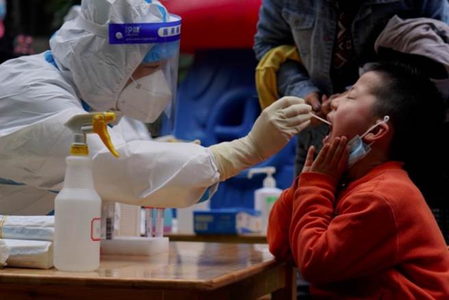 疫情源頭為境外入境貨物攜帶病毒，內蒙古滿洲里疫情已波及2省3市，3天超70人感染。（中國新聞週刊）