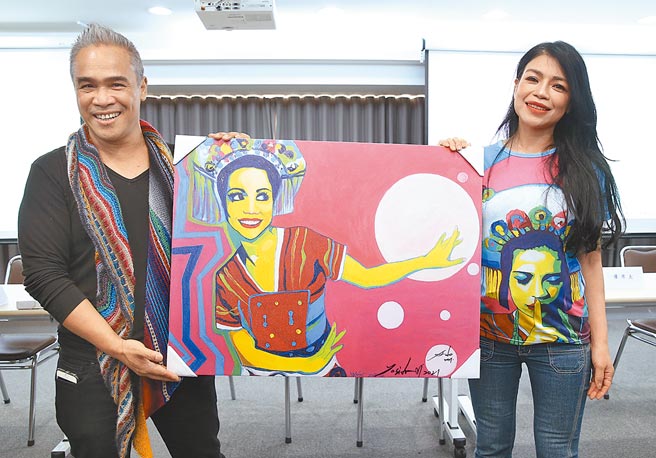 旅居英國愛丁堡的阿美族藝術家優席夫（左），因作品在未經授權下遭挪用，憤而向基市府求償，經1年協商，雙方對於賠償金額始有初步共識。（粘耿豪攝）