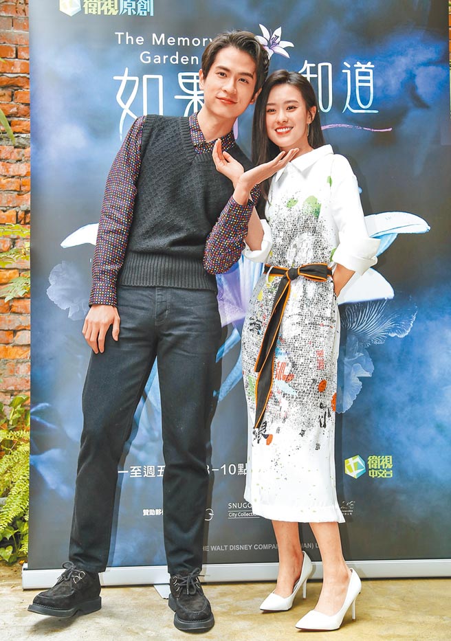 石知田（左）与邱偲琹分享《如果花知道》的拍戏趣事与甘苦。（陈俊吉摄）