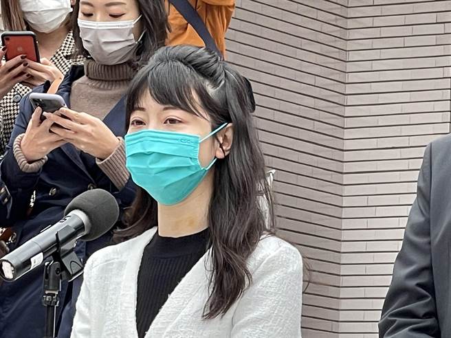 民進黨立委高嘉瑜證實，林秉樞手機裡有多名女子的親密影片與照片。 （圖／吳家豪攝）