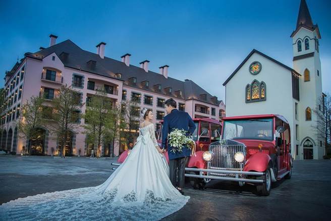 天成饭店集团3馆祭婚宴促销，满额赠瑞穗天合国际观光酒店欧风城堡蜜月行。图／天成饭店集团提供
