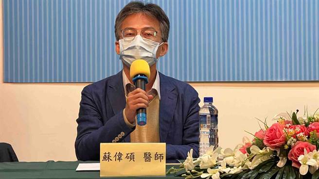 针对四大公投案，传出绿营作战策略倾向「南票北补」力拚不同意票过关。对此，反莱猪医师苏伟硕今（1）直批，把南部当票仓。（柯宗纬摄）