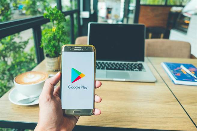 Google Play爆恶意程式，透过App窃取金融帐密，已有逾30万Android用户中毒。（示意图／达志影像）