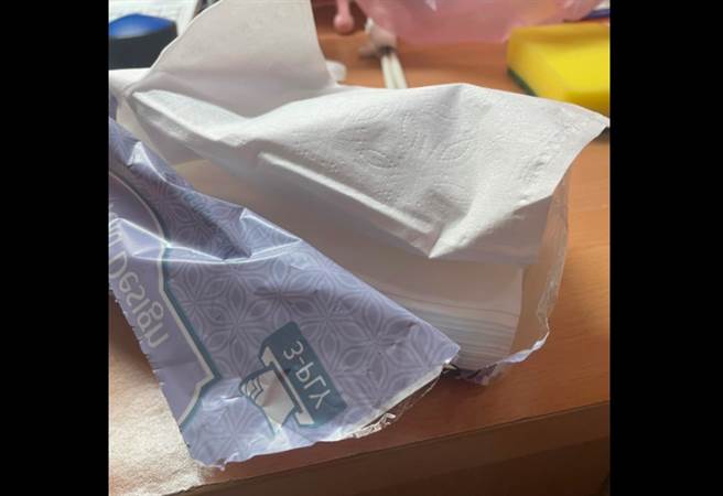 有网友觉得好市多的卫生纸品质大不如前，看到网路推荐好韧真、春风跟怡柔的卫生纸，好奇哪款CP值更高？贴文引起讨论，许多人推荐好韧真「全联很常有特价」。(图／翻摄自 全联消费经验老实说) 