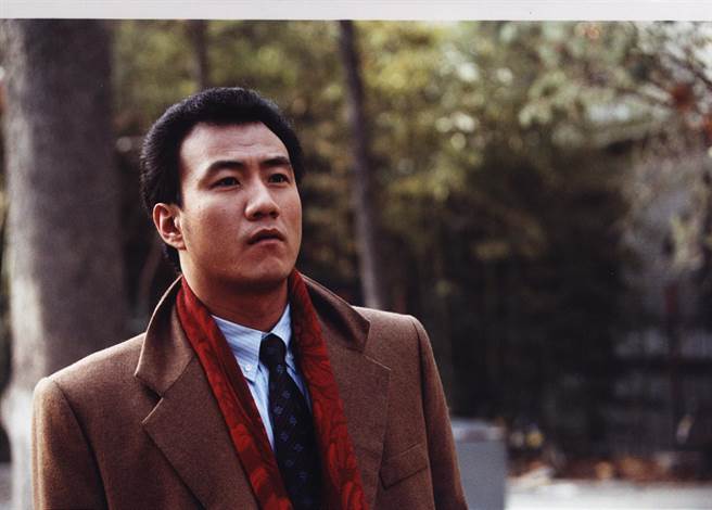 胡军在《蓝宇》铁汉柔情的形象吸引大批粉丝追随。（甲上提供）