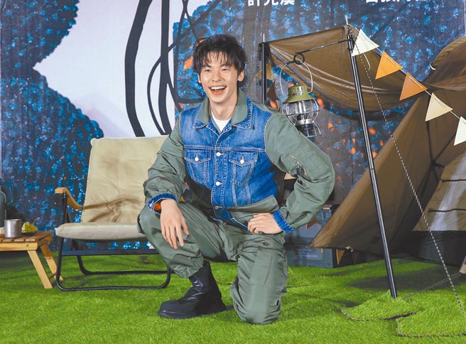 許光漢推出新專輯，昨盛大舉辦發片記者會。（粘耿豪攝）