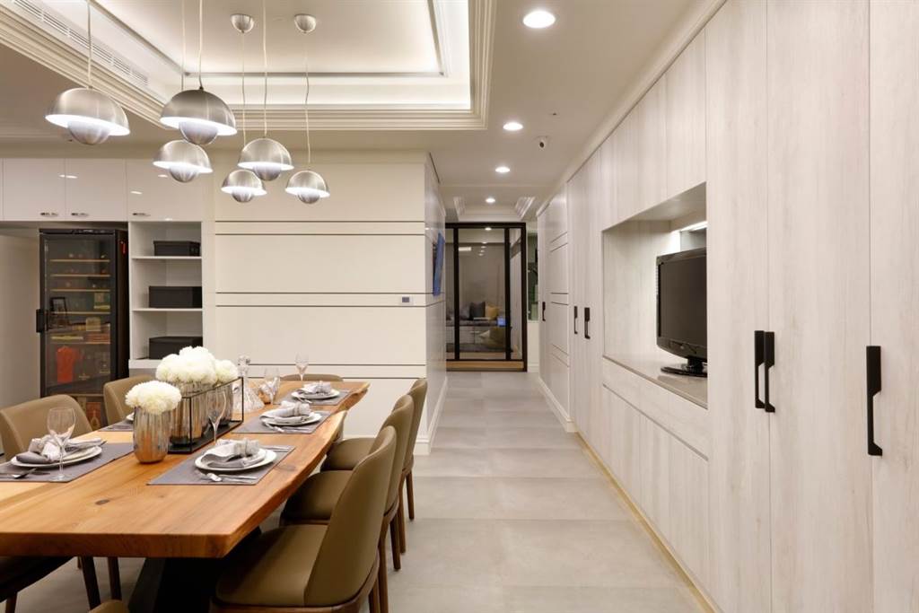 開放廚房與中島設計 搭配完善機能與收納需求 全面開啟家的舒適度(圖/設計家)
