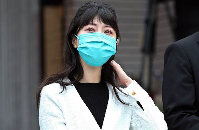 高嘉瑜说明被男友施暴过程时数度哽咽。（图／中时资料照片）