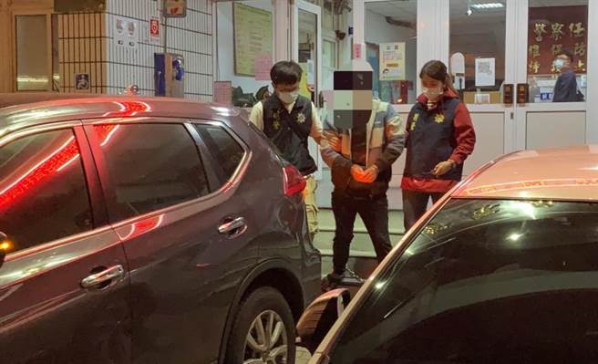 警方掌握洪姓嫌犯藏匿地点，顺利将他逮捕归案。（翻摄照片／李京升苗栗传真）