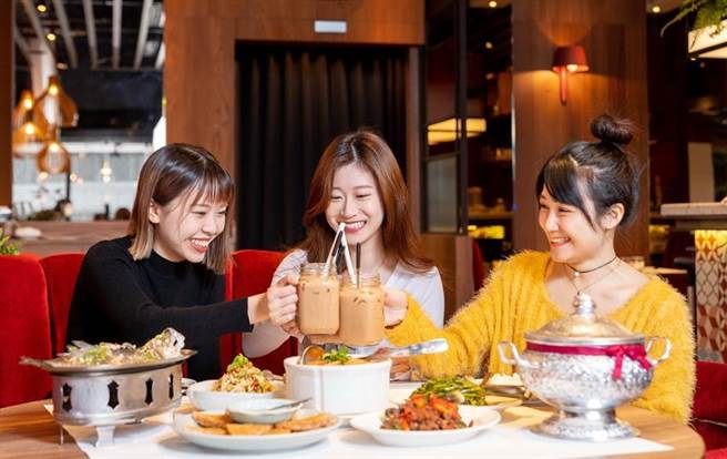 瓦城泰統集團4品牌尾牙春酒宴優惠開跑，集結多道經典菜色組合，早鳥預訂再送好禮。圖／瓦城泰統集團提供