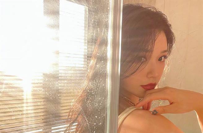 林允被封最受宠星女郎。（图／翻摄自林允Jelly微博）