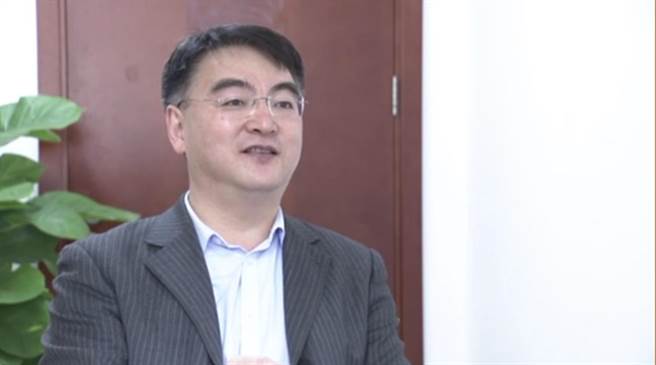 大陆国务院联防联控机制科研攻关组疫苗研发专班工作组组长郑忠伟。取自央视新闻