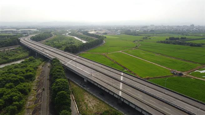 「斗六市云科路三段竹围大桥火害紧急復建工程」获行政院公共工程委员会第21届「金质奖」优等奖肯定。（云林县政府提供）