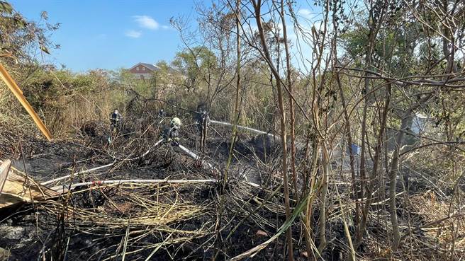 今年1／1至11／30，金門地區因燃燒雜草或廢棄物等引發的火災有320件，占所有火災9成以上。（金門縣消防局提供）