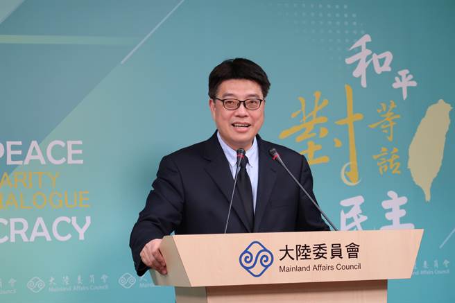 陸委會稱海峽論壇是中共對台統戰平台，別輕易參與。現如今陸委會形同虛擬單位，無法發揮其作用，民進黨政府兩岸交流一再退守，無異作繭自縛。圖為陸委會副主委邱垂正（林至柔攝）