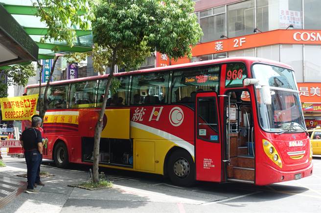日客運統公司往返雲林、台北的4條國道路線，明年2月4日起擬不再續營運。（本報資料照片）