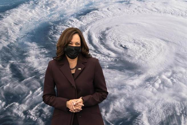 贺锦丽资深顾问兼首席发言人年底将离职。（图／美联社）