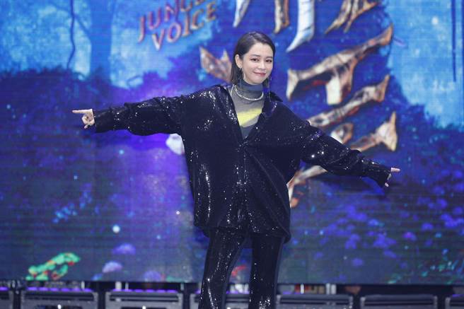 徐若瑄担任首集飞行导师。（声林之王3提供）