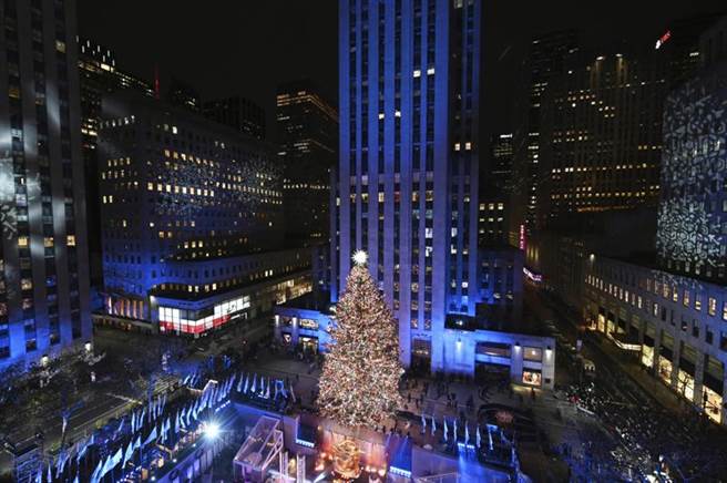 挪威奥斯陆一家公司最近举办耶诞派对，恐爆发Omicron变异株大型群聚感染。（图／美联社）