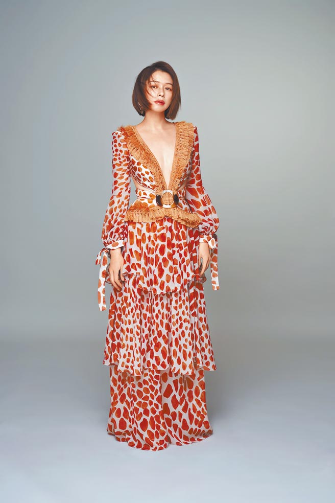 徐若瑄昨宣布明年首度登上台北小巨蛋開唱，心情興奮期待。（索尼音樂提供）