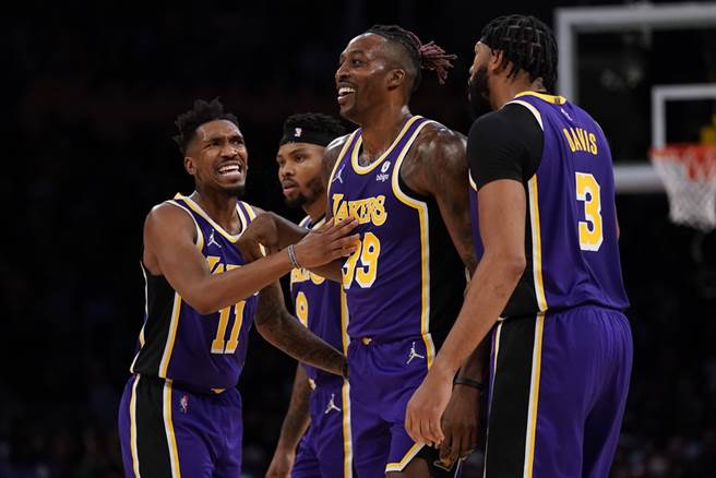 隨著狄安卓喬丹被打入冷宮，霍華可以暫時無憂上場時間或空間了。(美聯社資料照)