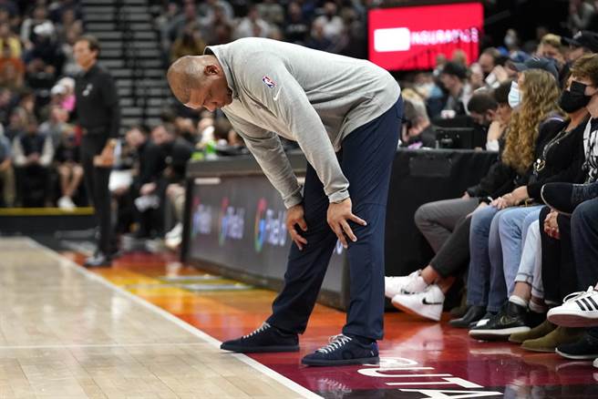 七六人總教練瑞弗斯現在已經不想討論班西蒙斯這名球員。(美聯社資料照)