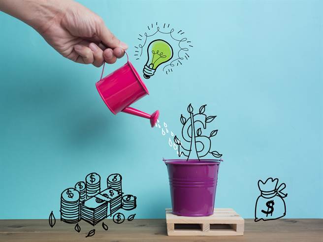 女性商机当道，养成理财习惯，血拚还能存到钱。（图／小花平台保险+）