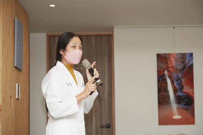 儿童成长专科名医杨晨认为，新儿科世代主张的育儿观念，营养是重要关键。（图／爱群医疗机构儿童成长中心提供）