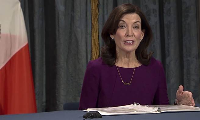 美国纽约州州长侯可（Kathy Hochul）。(图／美联社)