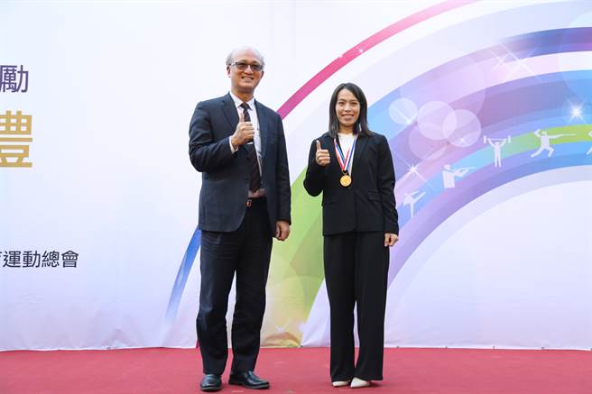 郭婞淳憑藉東奧和亞錦賽金牌，獲得2120萬元國光獎金，成為今年台灣體壇最大贏家。(體育署提供)