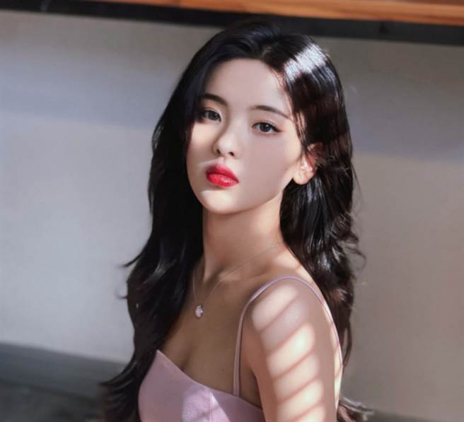 大陆人气女星杨超越。(图/ 摘自杨超越微博)