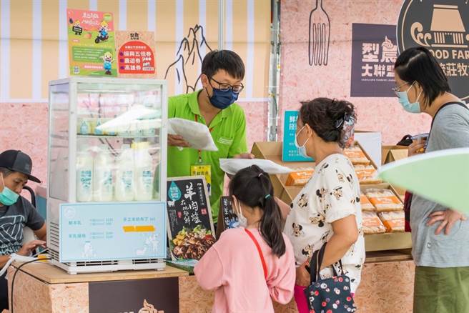 青村集市买气夯，周末科工馆再登场。（主办单位提供）