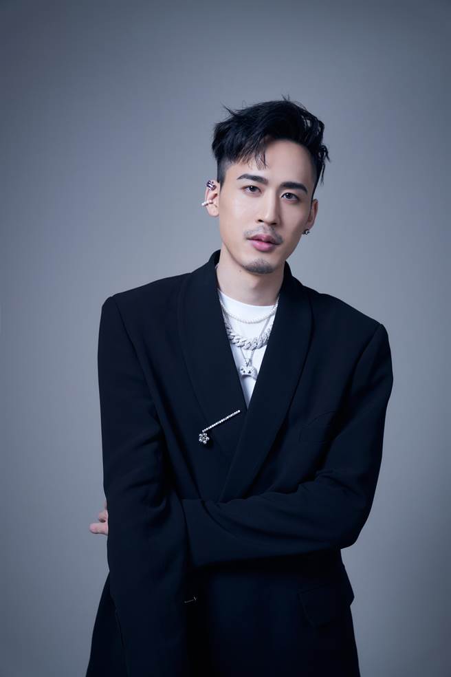 周立铭推出全新电音EP《HOT SAUCE》。（索尼提供） 