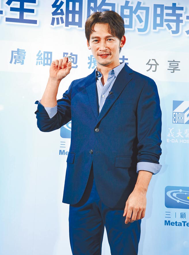 温升豪2日神采奕奕出席生医技展，自认不畏老。（陈俊吉摄）