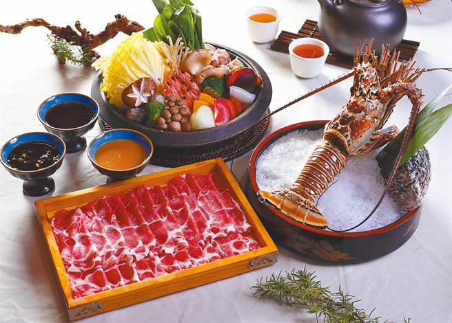 各地餐厅受疫情影响极大，防疫解封后，餐厅们纷纷推出各种龙虾大餐促销活动。（图／业者提供）