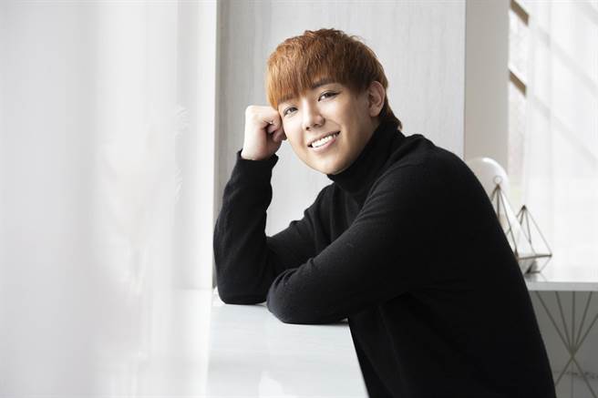 郑翔允推出新单曲〈当我们变成你们〉。（大禾国际传媒提供）