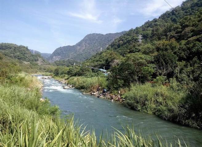 电影《瀑布》曾在水里溪取景拍摄。（南投县政府提供／廖志晃南投传真）