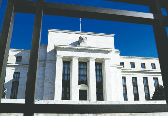 抗通膨 Fed官员挺加速缩减QE