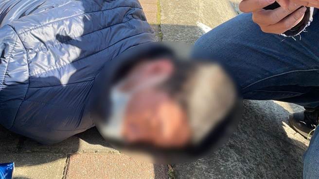 新北市新莊警分局逮捕詐騙集團車手徐姓男子。（新莊警分局提供）