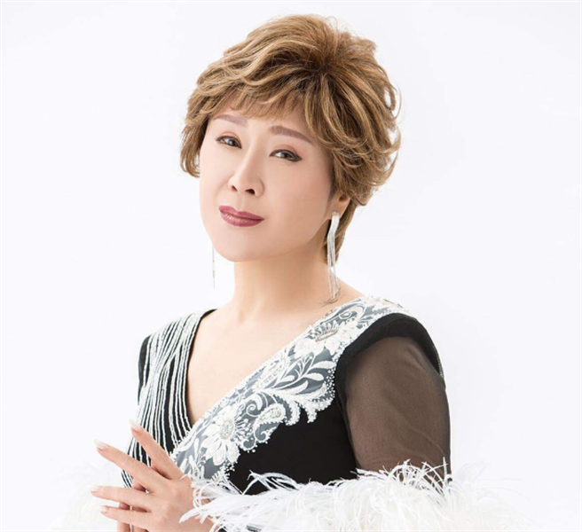 小林幸子慶生搭「LastBoss號」暢遊天空 感想讓駕駛也笑了。（溫博鈞攝）