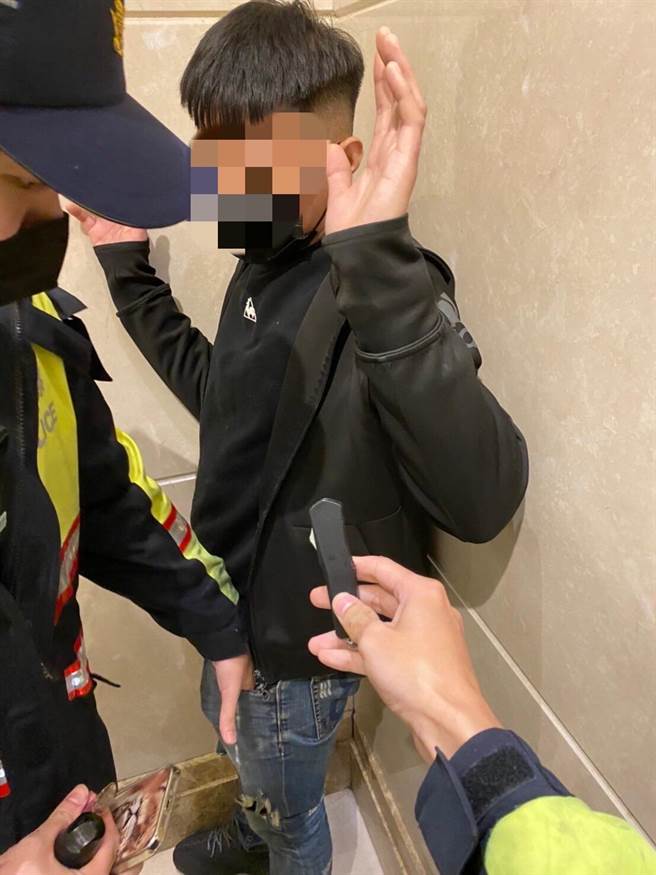 警方逮捕刺傷情敵的林姓男子。（警方提供）