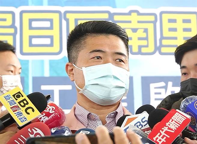 柯建铭指6日司法委员会邀起司法等单位在立院的专案报告违宪，国民党参选人顏宽恒讥讽，柯自己违宪乱政，还指控我涉嫌关说施压，不要说我，一般人听了都想笑。（黄国峰摄）