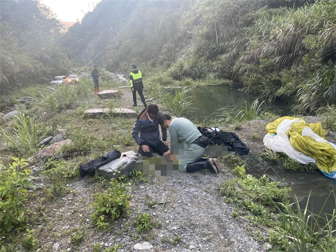 仁爱乡飞行伞传意外，王姓伞友迫降失败坠落。（民眾提供／廖志晃南投传真）