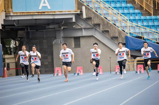 男子组百米试赛。（好看娱乐提供）