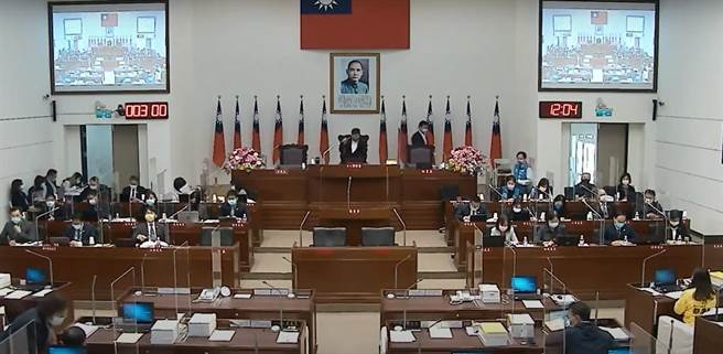 新竹市议会6日通过明年岁出预算256亿1500余万元，小删8500万。（新竹市议会提供／陈育贤新竹传真）